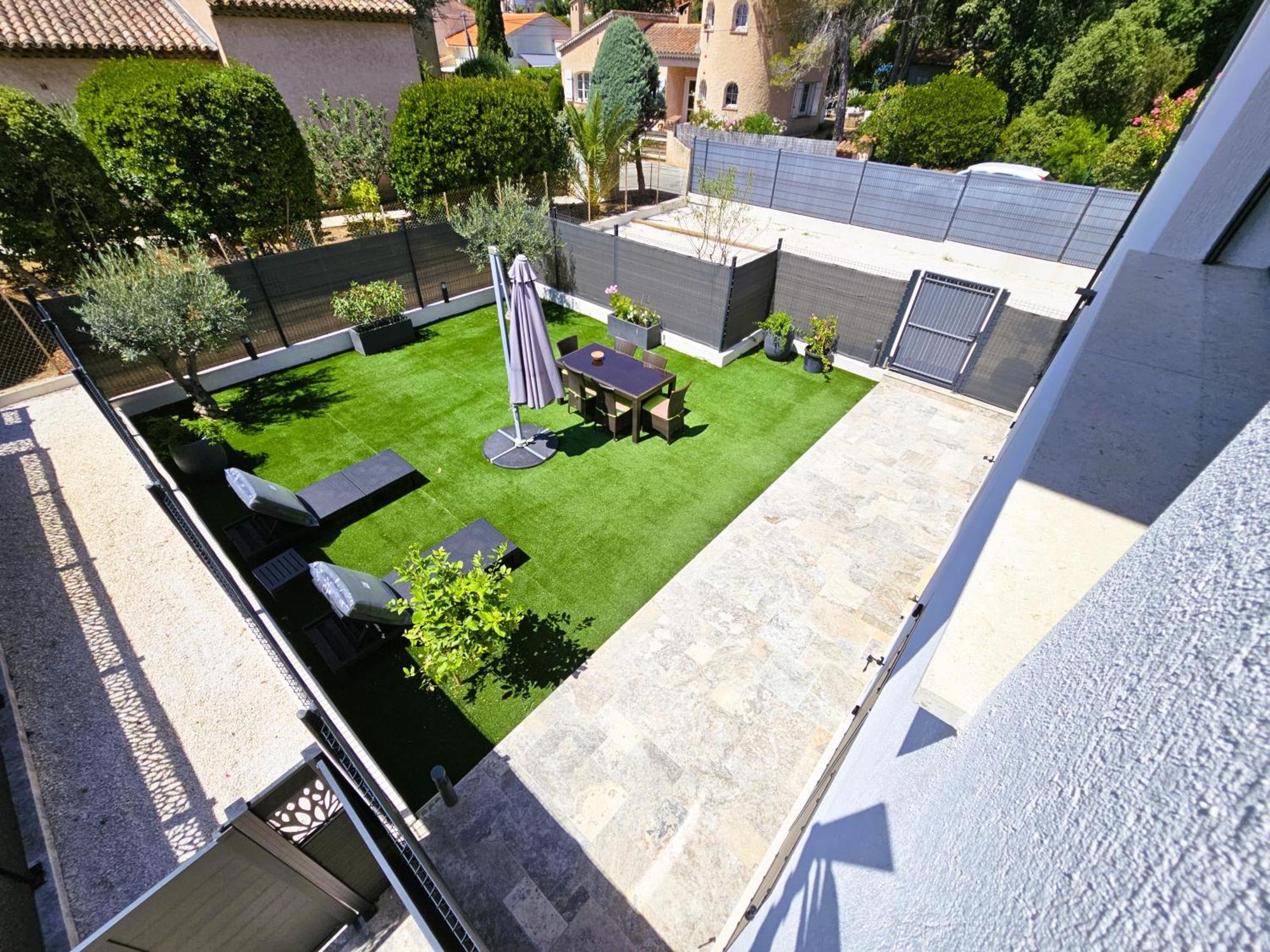 Etoile Du Berger Saint Aygulf 3 Villas Et 4 Appartements Jardin Individuel Et Piscine Chauffee En Saison - La Mer Et Les Plages 450 M Dış mekan fotoğraf