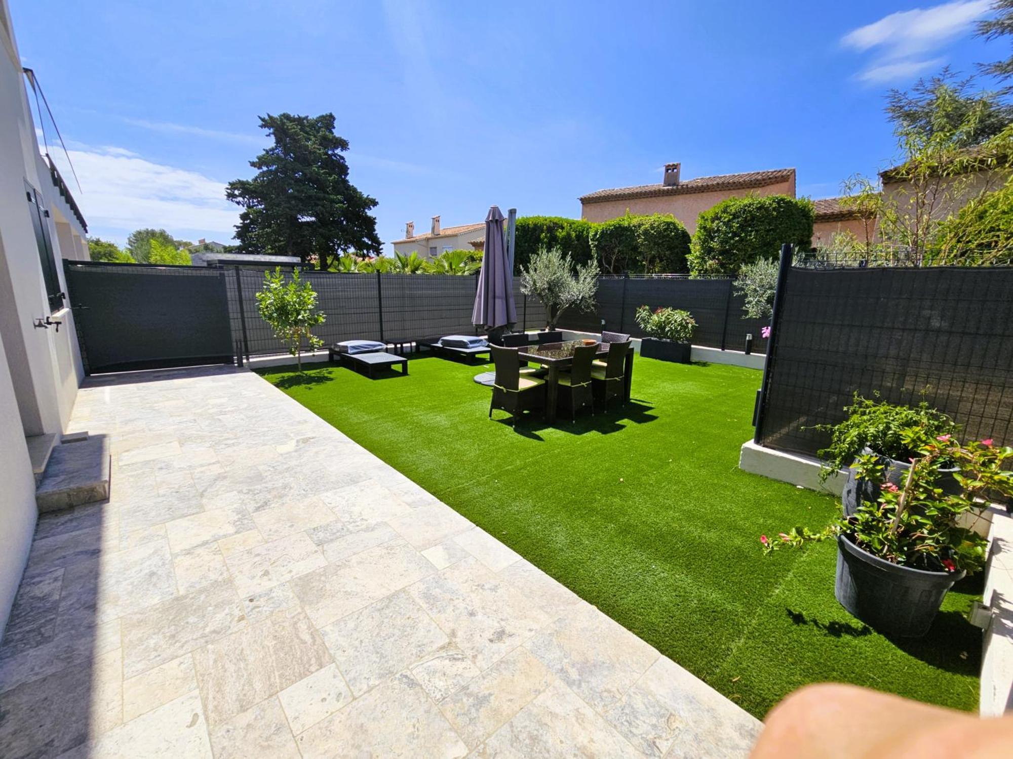 Etoile Du Berger Saint Aygulf 3 Villas Et 4 Appartements Jardin Individuel Et Piscine Chauffee En Saison - La Mer Et Les Plages 450 M Dış mekan fotoğraf