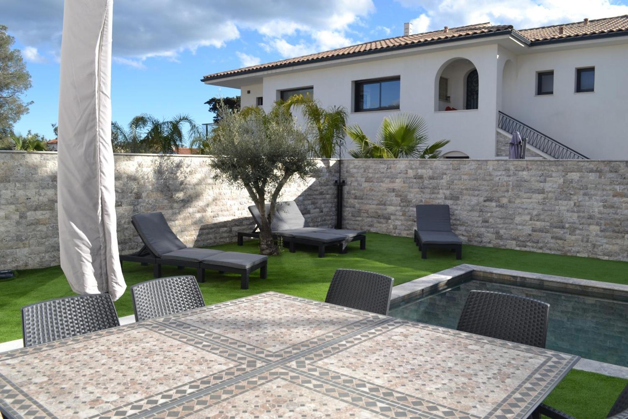 Etoile Du Berger Saint Aygulf 3 Villas Et 4 Appartements Jardin Individuel Et Piscine Chauffee En Saison - La Mer Et Les Plages 450 M Dış mekan fotoğraf
