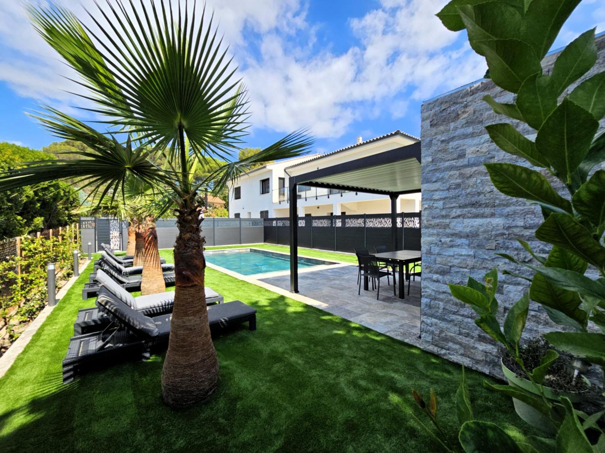 Etoile Du Berger Saint Aygulf 3 Villas Et 4 Appartements Jardin Individuel Et Piscine Chauffee En Saison - La Mer Et Les Plages 450 M Dış mekan fotoğraf