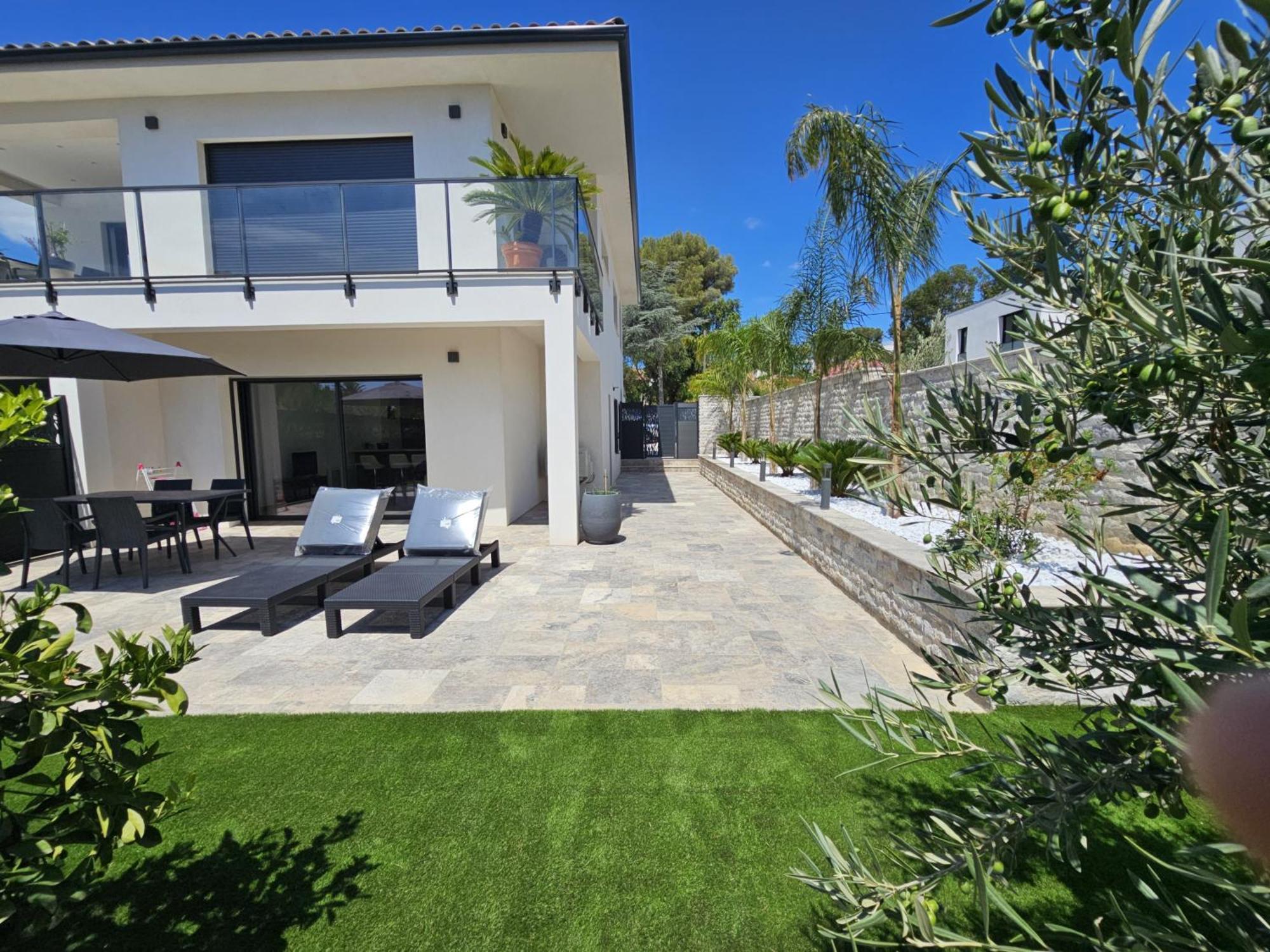 Etoile Du Berger Saint Aygulf 3 Villas Et 4 Appartements Jardin Individuel Et Piscine Chauffee En Saison - La Mer Et Les Plages 450 M Dış mekan fotoğraf